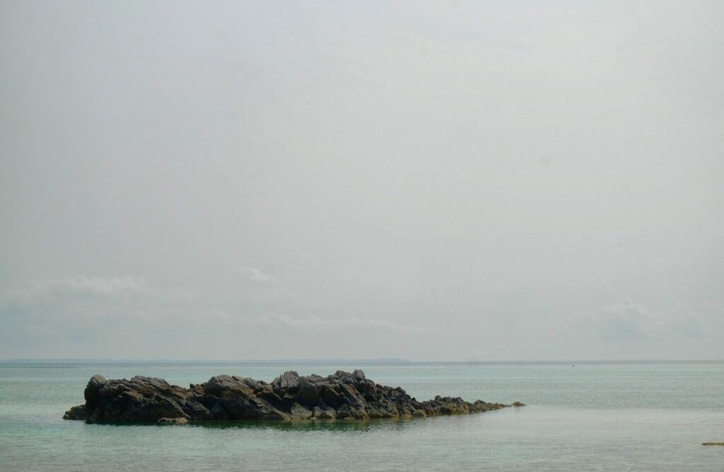 Calm Okinawan sea at the horizon